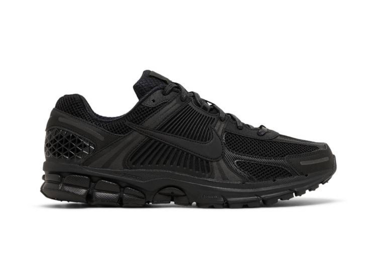 Air Zoom Vomero 5 “Triple Black”