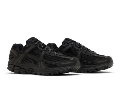 Air Zoom Vomero 5 “Triple Black”