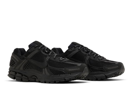 Air Zoom Vomero 5 “Triple Black”