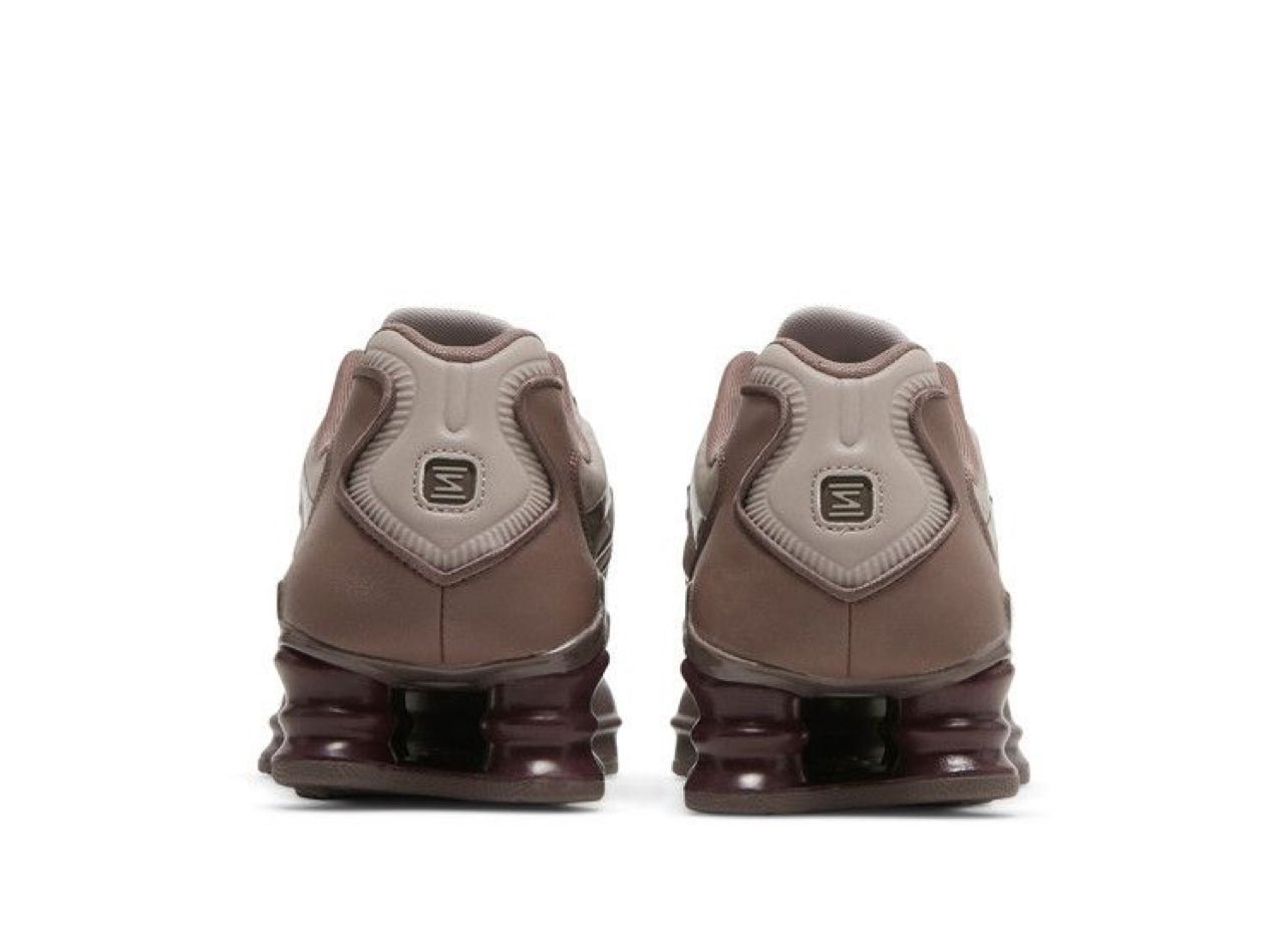 Shox TL Wmns “Pumice Night Maroon”